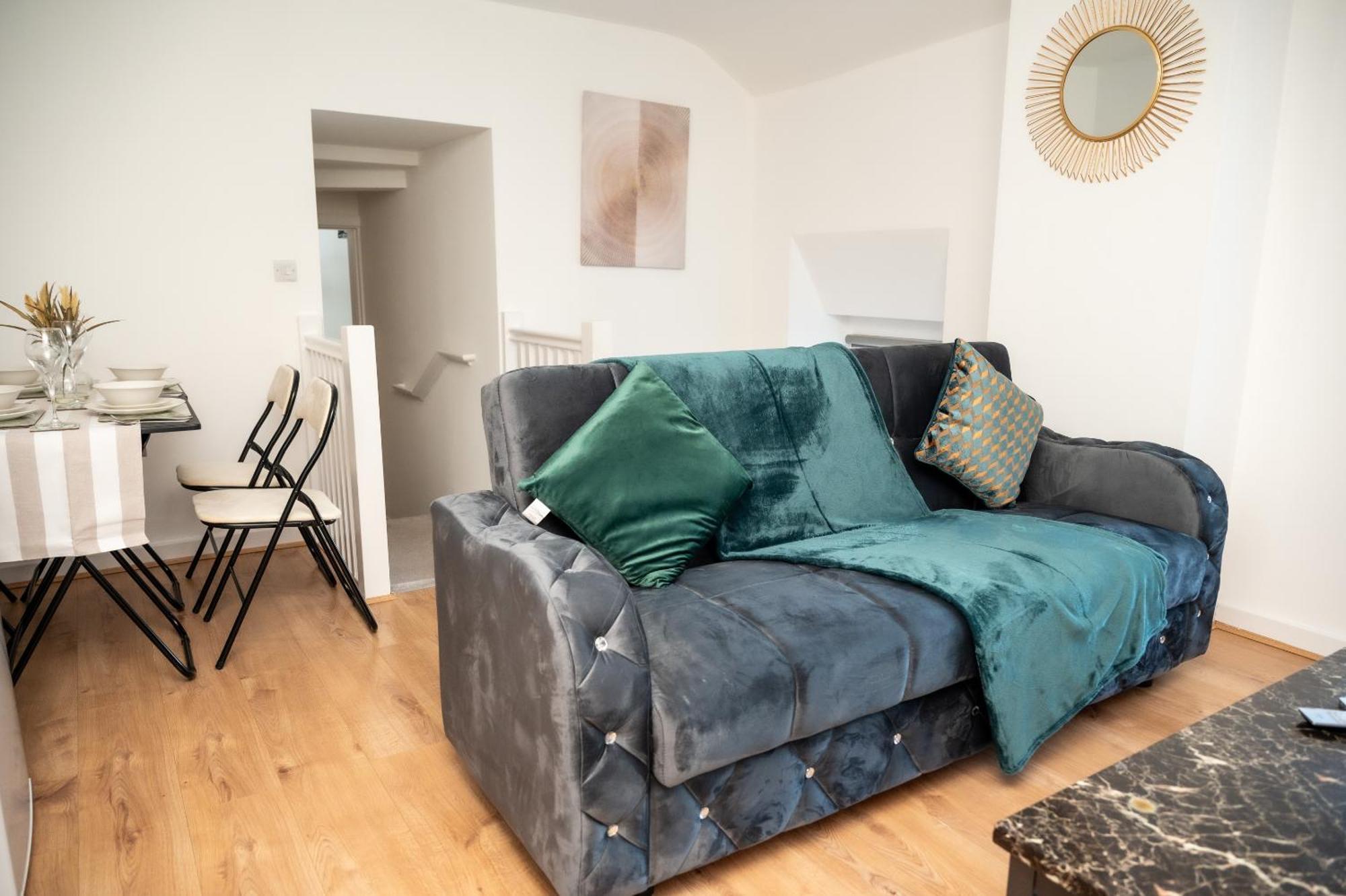 Apartamento Corporate-friendly 2br In Leeds, Near Kirkstall Shopping Centre *
